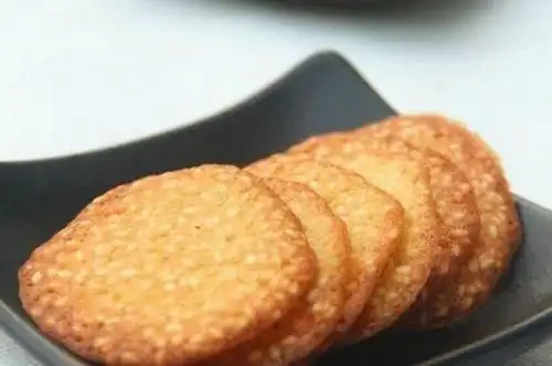 唤醒小时候的记忆浓香芝麻薄脆
