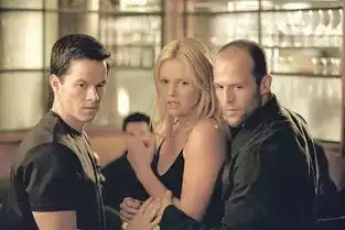 爱丽丝曾经两次梦淫仙境,20部超级翻拍电影你看过几部丨毒药片单
