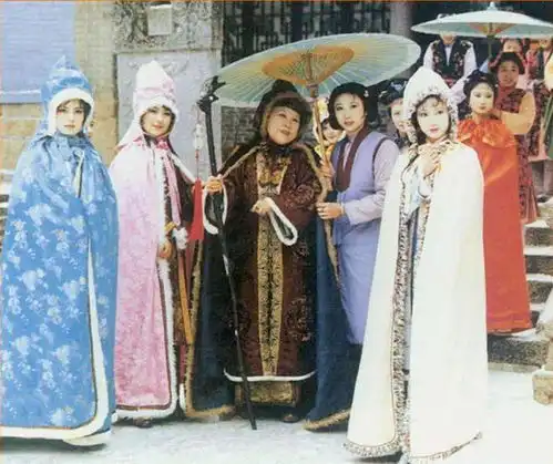 谭德晶贾母形象的刻画及其意义

