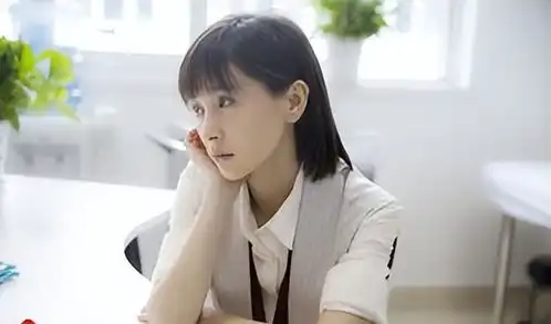 京圈公主王子文王朔力捧,被传苦恋贾乃亮6年,儿子生父成谜
