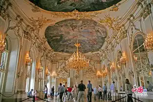 中国人走世界中欧浮光生活频道
