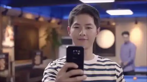 太阳的后裔时镇是尹明珠的间谍吗偷偷传大荣照片给她
