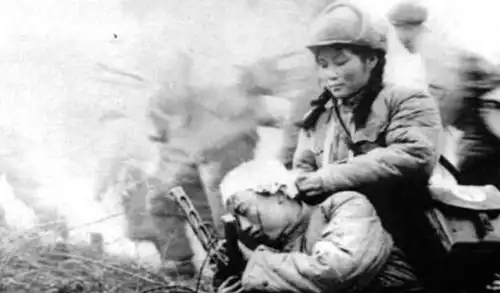 志愿军1600吨粮食,40万套棉衣灰飞烟灭,彭总大怒枪毙负责人