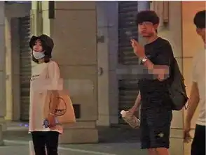 高云翔是二婚林更新王丽坤好事将近杨紫秦俊杰秀恩爱朱一龙粉丝抵制私生饭行为叶璇败诉熊黛林双胞胎女儿正面照曝光
