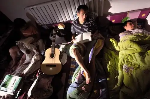 蜗居在昆明城中村的蚁族