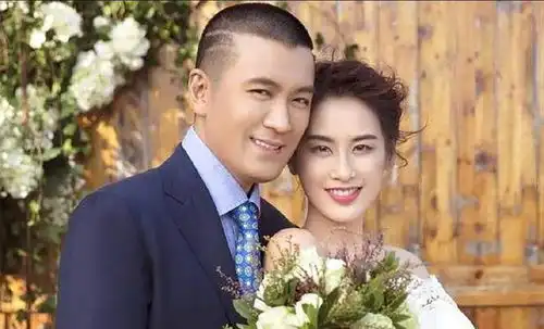 多面手黄圣依陪婆婆掰玉米,忘记儿子年龄,嫁豪门当阔太