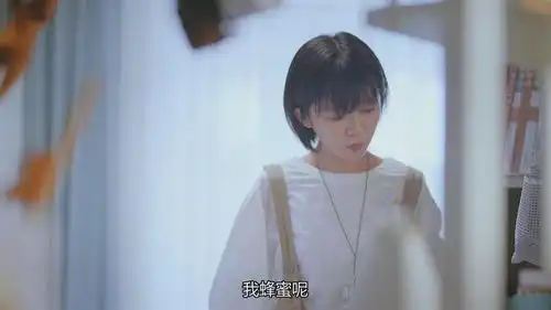 这广告植入太有魅力光看着宋伊人吃勺子,就甜到忍不住姨母笑了
