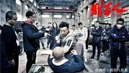 猎毒人这个猪对手,竟错帮吕博士完成了任务,真是锦上添花
