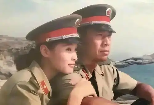 老戏骨吴越深夜发文动物比你们更像人评论区沦陷