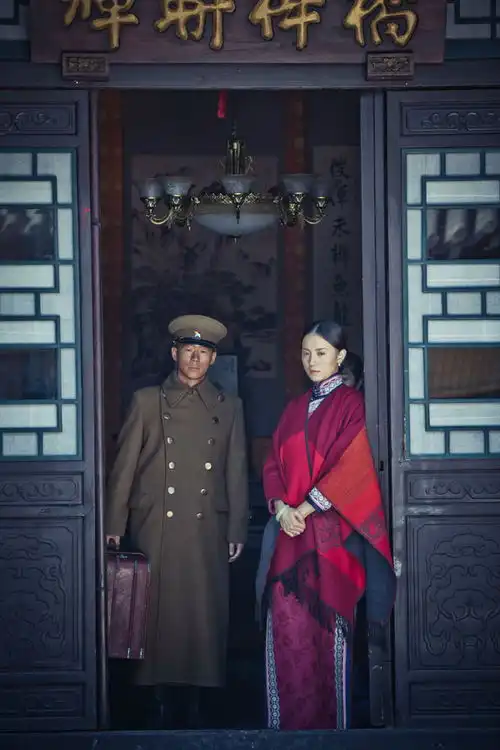 少帅小宋佳旗袍剧照演绎别样风情