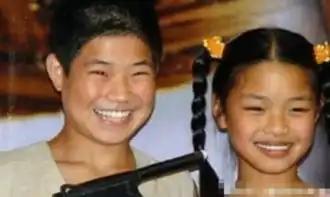 十年后,嘎子英子再同框,变化太大令人惊讶