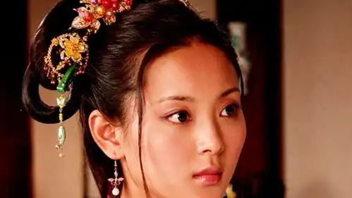红楼梦故事贾琏和贾蓉都是尤二姐的婚前好友,为何偏偏是贾琏娶了尤二姐

