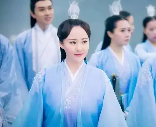 她为戏增肥遭男友嫌弃分手,还被质疑进资进组,今一年无戏可拍