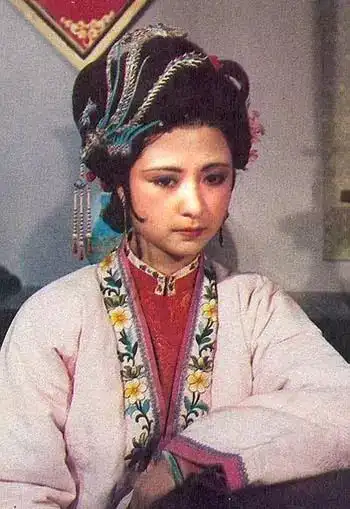 87版红楼梦中的尤二姐,失联30年后,竟活成了这样