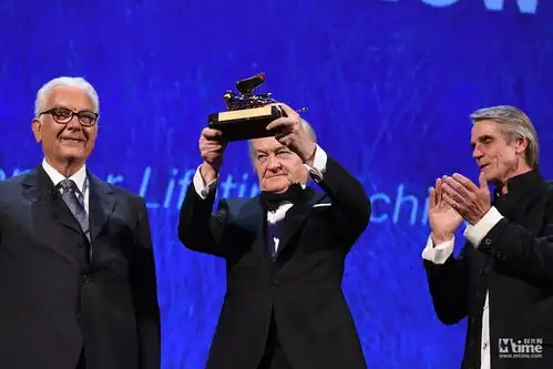 威尼斯电影节开幕爱乐之城主创亮相
