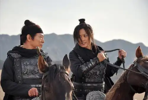 李宇春37岁仍未婚,她烦恼,父母更烦恼