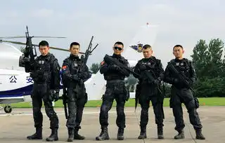 特警力量剧照
