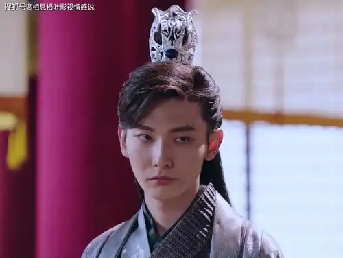 双世宠妃2墨奕怀有些柔软,只属于心中最爱的某个人