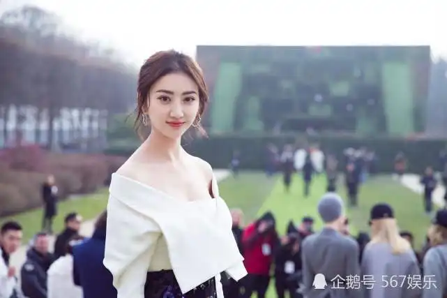 每日娱乐小八卦虞书欣易烊千玺赵丽颖景甜许魏洲
