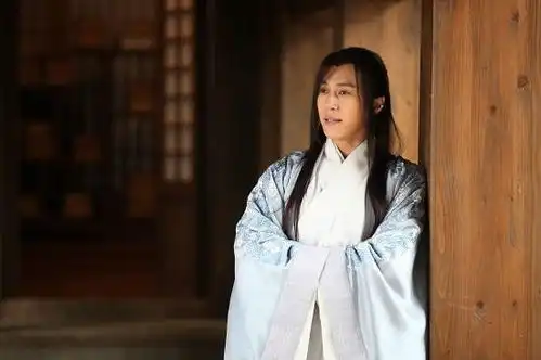 最不适合古装的五位男星,张一山显老10岁,王俊凯发际线上移
