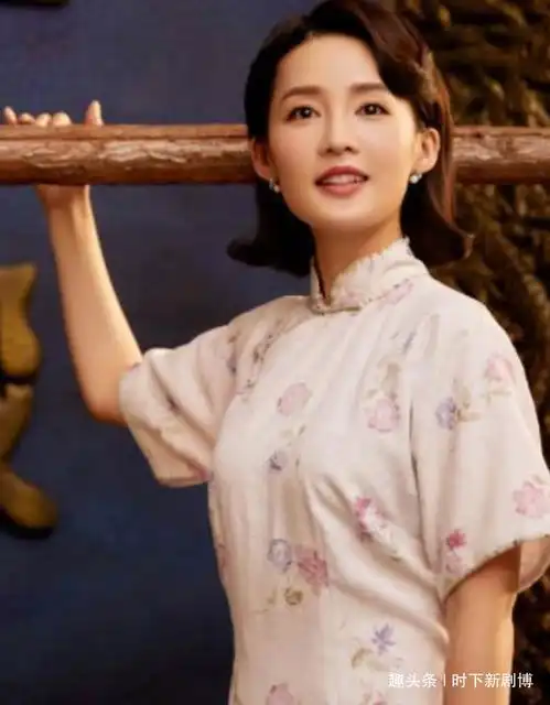 李沁最大胆的一次拍摄,3厘米上衣抢镜,拍完立刻包裹严实
