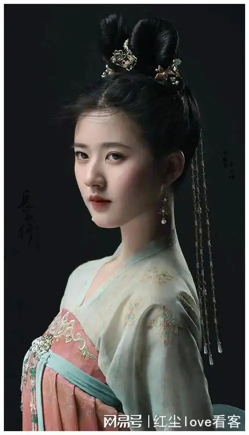 新晋四大小花哪个才是你心目中的甜美女神