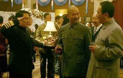 十六集系列纪录片行进中的中国光影2主旋律电影