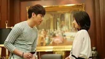 离婚男人遭受事业婚姻双重打击,再次见到贵妇前妻,不敢相信
