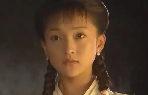 看了金庸武侠世界的歪嘴黄蓉,我更怀念翁美玲8版黄蓉对比