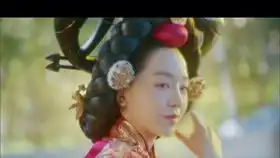 哈哈哈哈哈哈绝了女主被打了一个大嘴巴子
