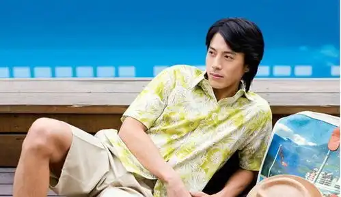 公子韩在硕放弃家产去演戏借天桥风云爆火,妻子外貌不输宋慧乔
