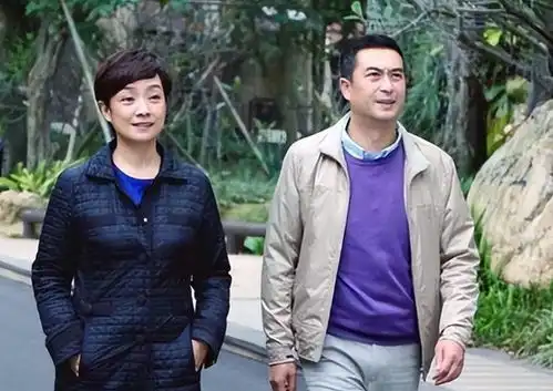 张嘉译虚假人设一夜崩塌王海燕深夜发文一纸协议,不再见
