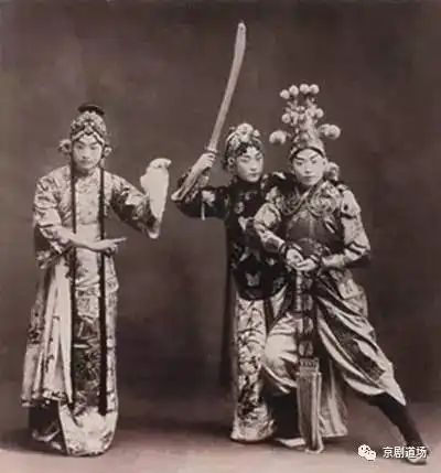 解开梅程尚合演虹霓关的疑团