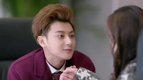 谈判官晓飞道歉,态度诚恳坦白承认吃醋,小表情有点可爱