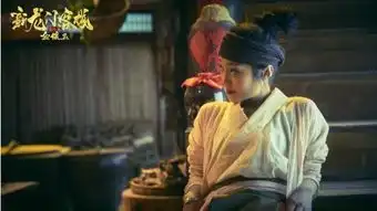 新锐小花何欣烛签约海栎文化不被标签定义的多面人生