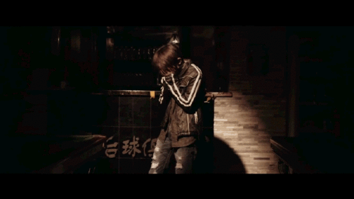 组图易烊千玺专业被打户石锤八个角色全遭挨打好心疼