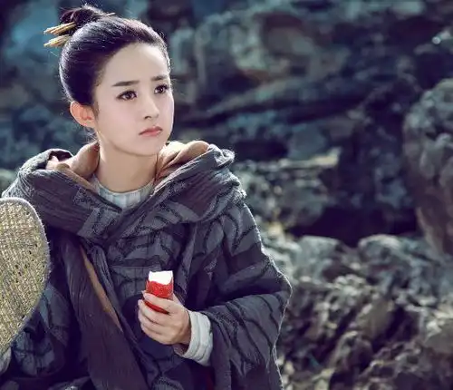 她是胡歌最厉害的忠实粉丝,把胡歌当作榜样,如今自己成著名女星