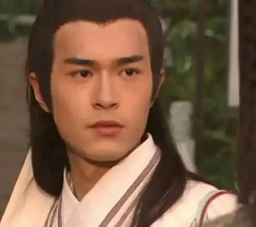 我觉得白古跟黑古不像同一个人
