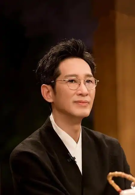 南来北往今晚央视开播情感年代大剧来袭,王劲松倪大红坐镇
