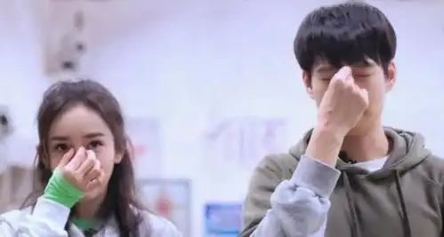 魏大勋点赞女人30如狼被指与杨幂又撒糖,工作室澄清非本人操作
