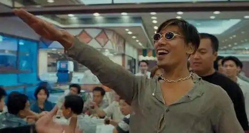 拍戏脊椎严重受伤,养病想自杀,57岁乌鸦哥张耀扬现状如何
