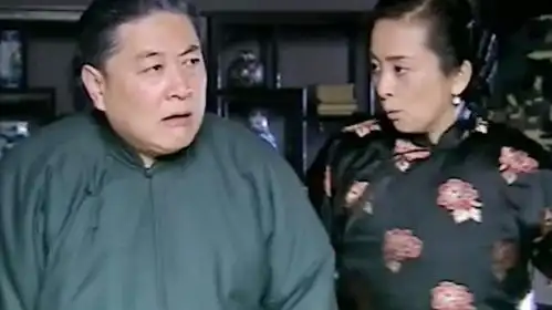 大宅门儿子成为解放军,白敬业却死性不改,还想偷偷抽大烟