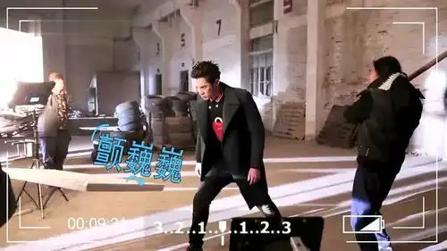 流星花园花絮王鹤棣道明寺被打,敬业的让人心疼
