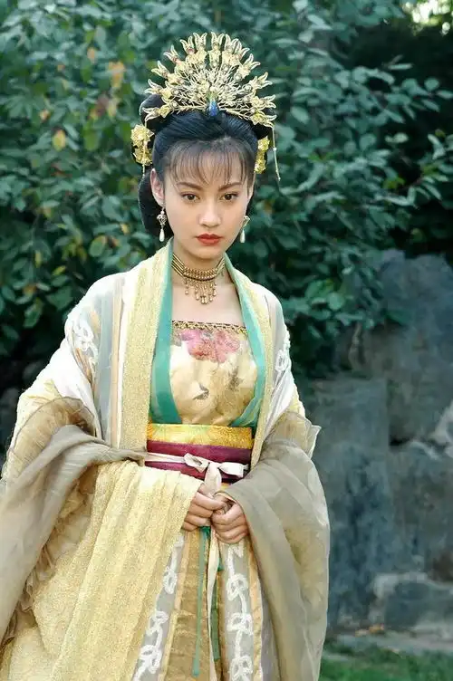 顶着空气刘海,却把全剧杀得只剩剧名,她到底经历了什么