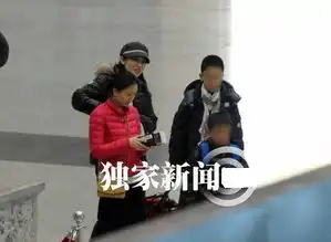 深扒张艺谋那些年的罕见照片
