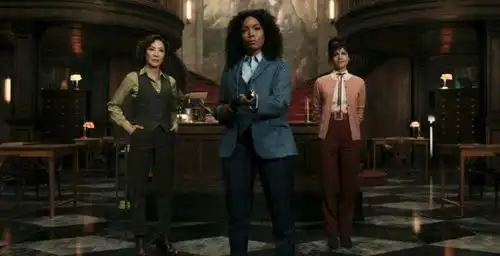 小羽影视汇凯伦吉兰杨紫琼等女力卡司齐聚血客联盟
