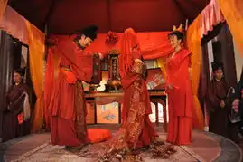 石小群喜成抢手伴娘杨贵妃再现盛唐婚礼
