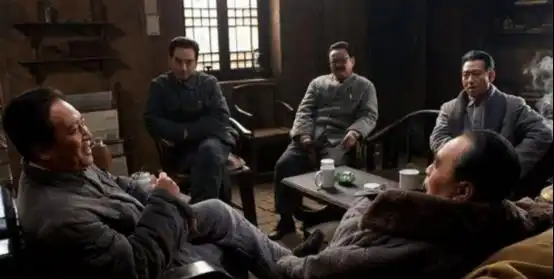 唐国强自导自演正剧,刘劲王伍福参演,开国将帅授勋1955要火