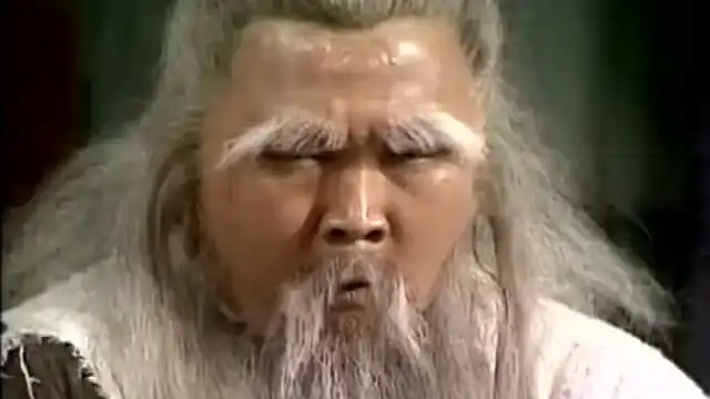 射雕英雄传蓉儿将死,周伯通却介绍棺材铺老板给郭靖
