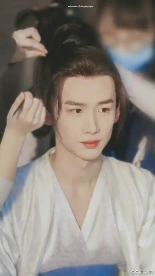 白敬亭田曦薇新剧路透男帅女美